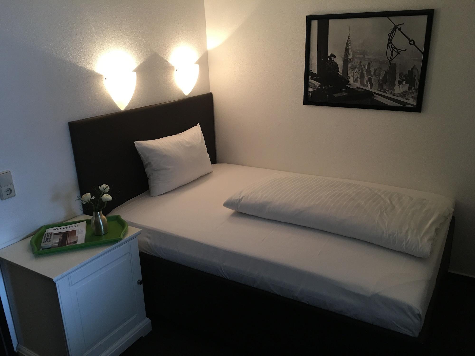 Rugs Hotel Koeln Bagian luar foto